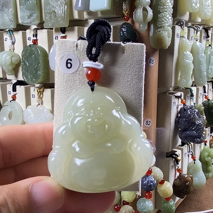 和田玉（糖玉）未镶嵌颈饰