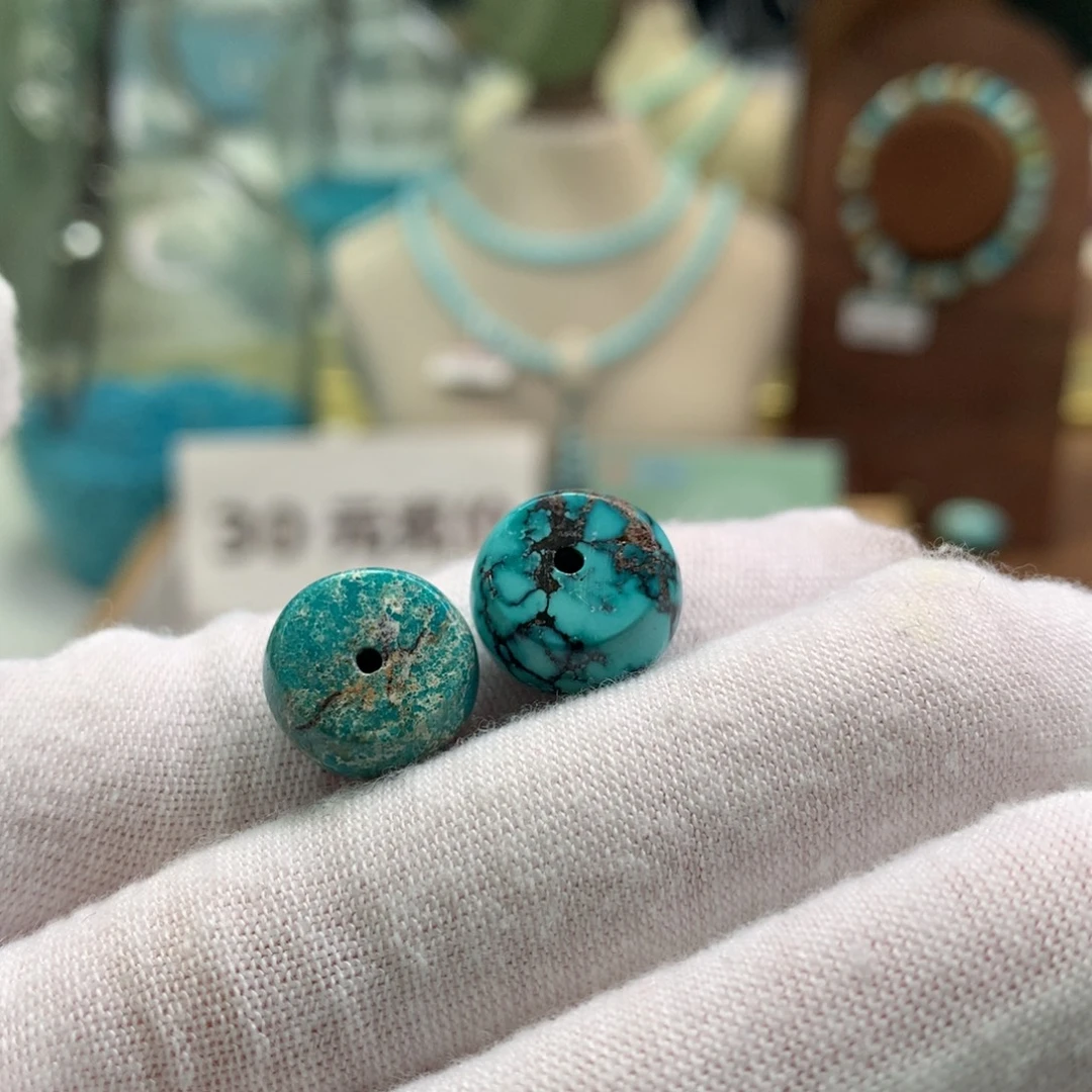 绿松石未镶嵌饰品