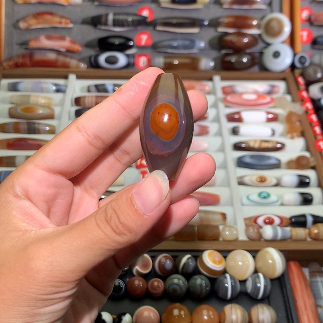 未镶嵌颈饰玛瑙/玉髓