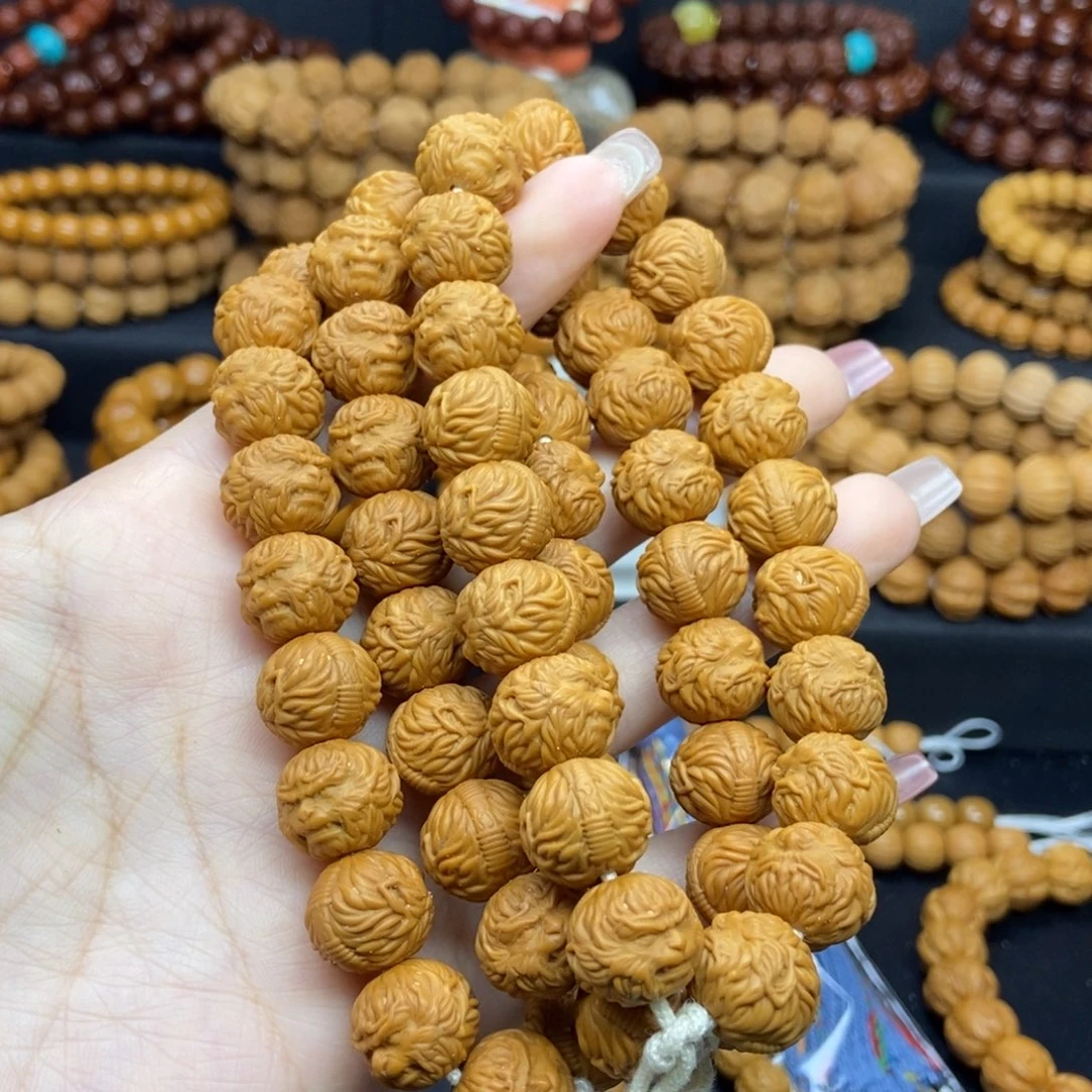 猴头核桃吊坠黑神话悟空手持20籽