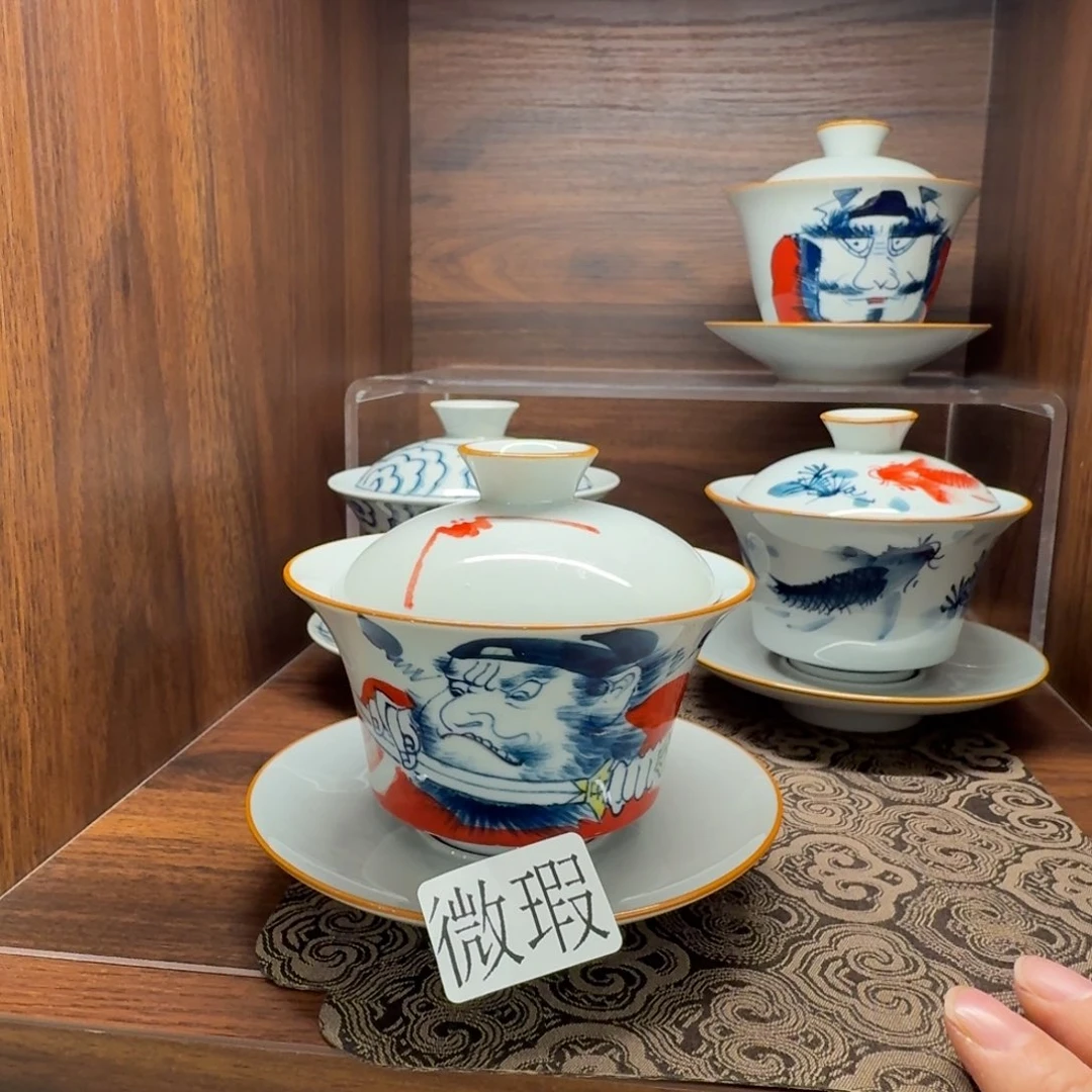 釉下手绘茶具微瑕