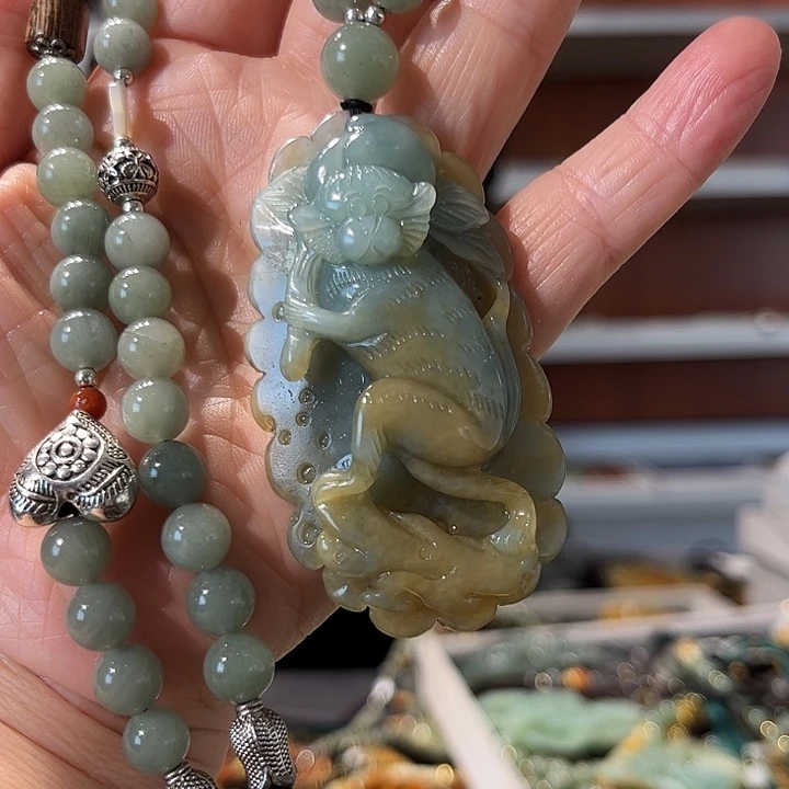 岫玉未镶嵌毛衣链