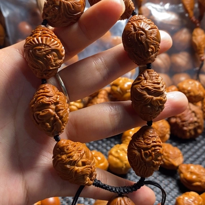 橄榄核吊坠整身钟馗