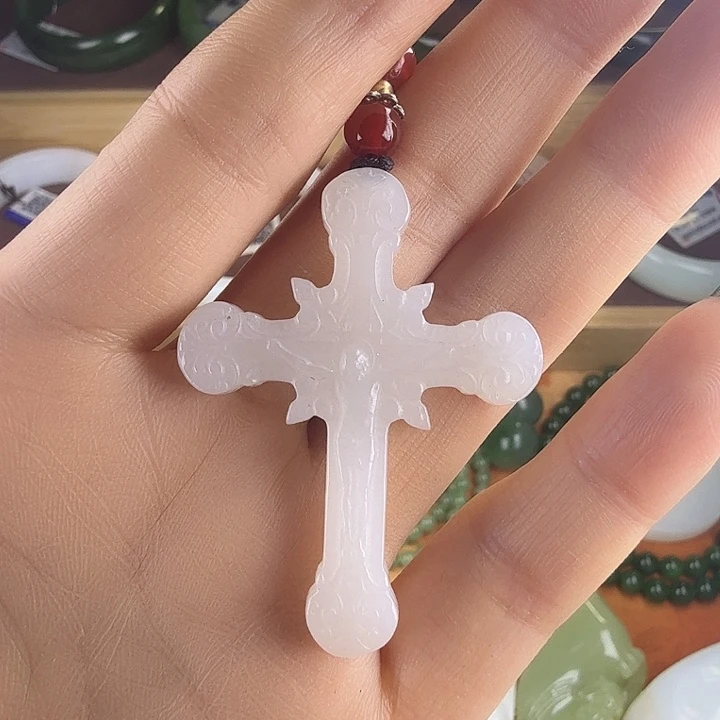 和田玉（糖玉）未镶嵌颈饰