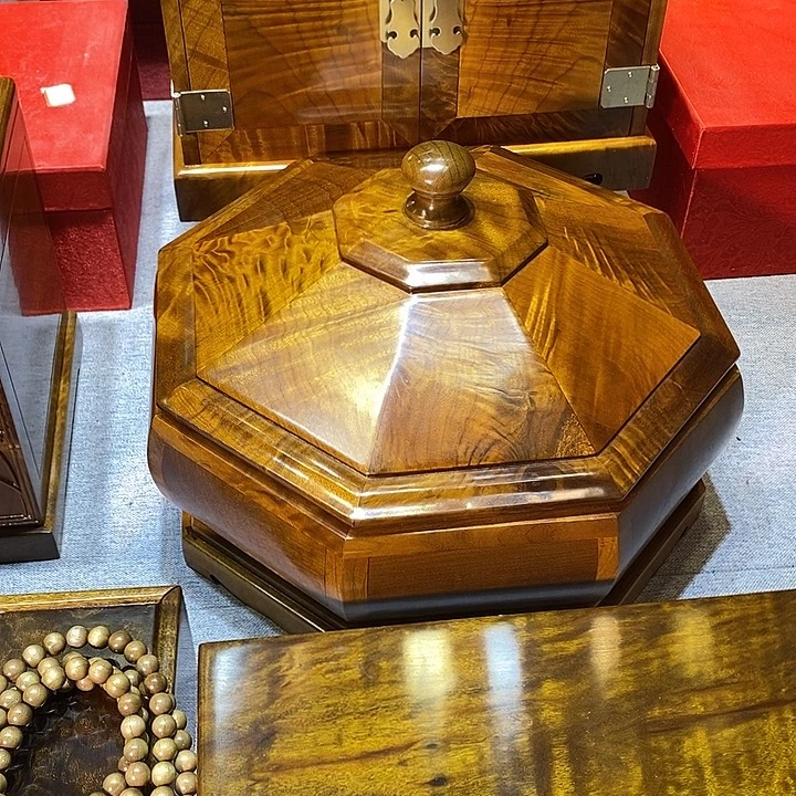 山***饰金丝楠金丝楠木果盘