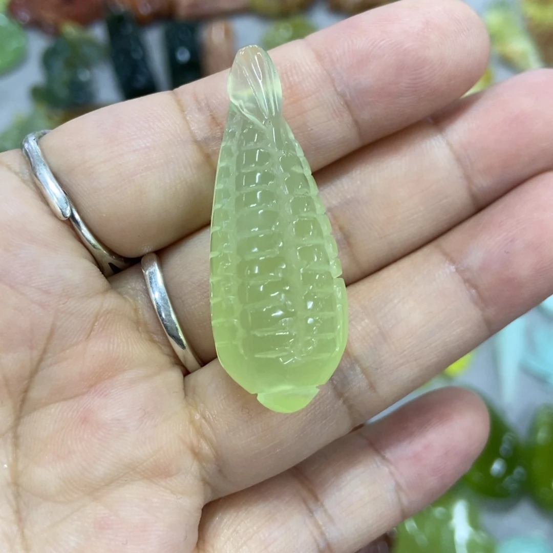 未镶嵌蛇纹石玉挂件