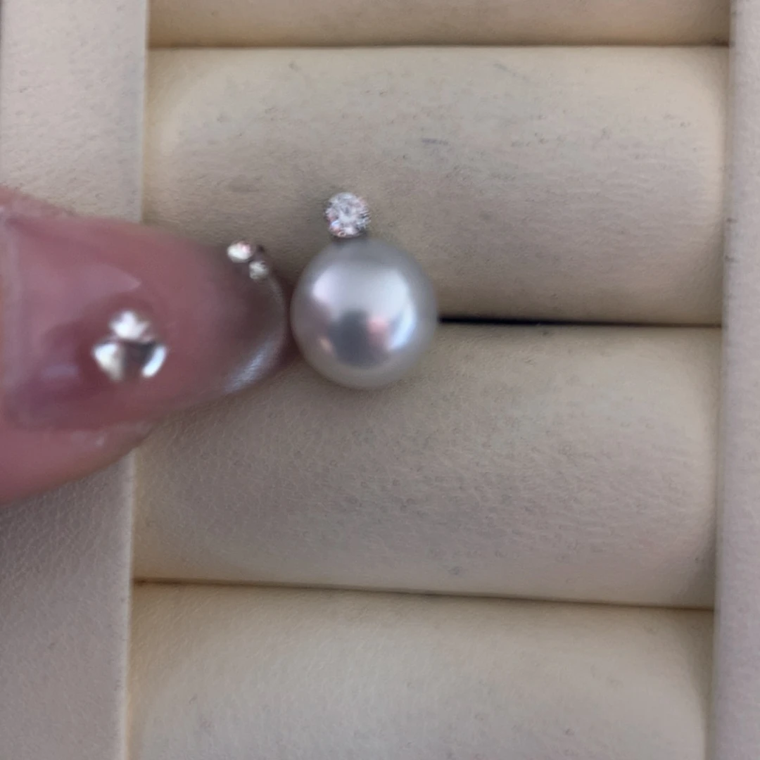 海水珍珠颈饰18K金镶嵌