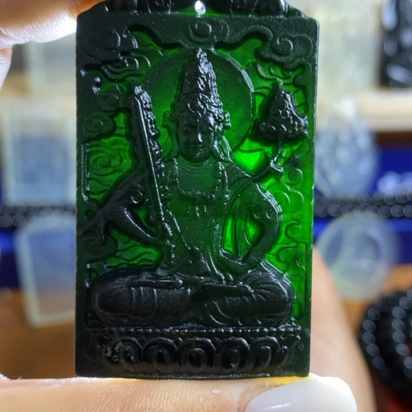 【闪购商品】蛇纹石玉未镶嵌颈饰