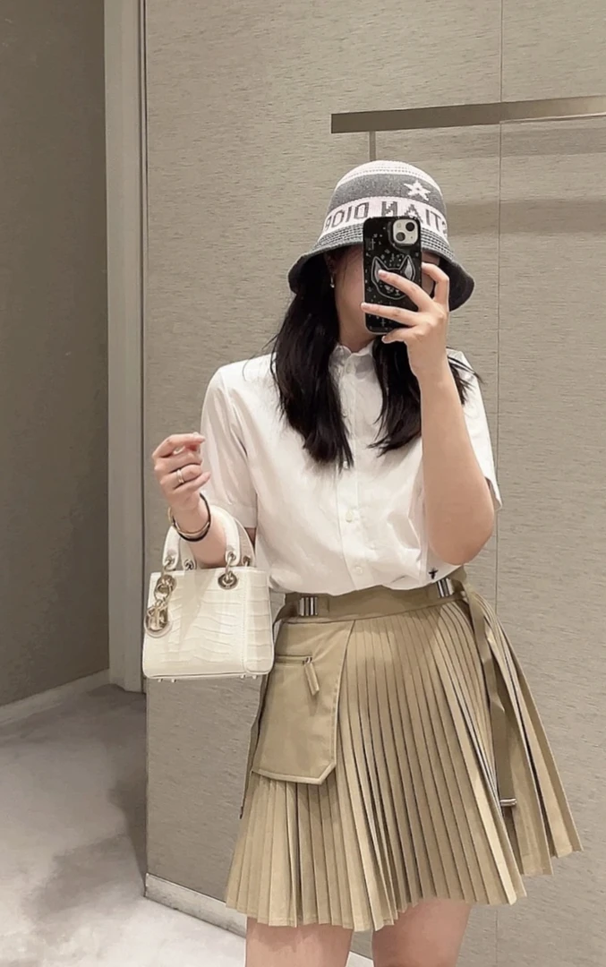 未使用 DIOR/迪奥 yy903  棉 23ss大口袋百褶工装半身裙 36码