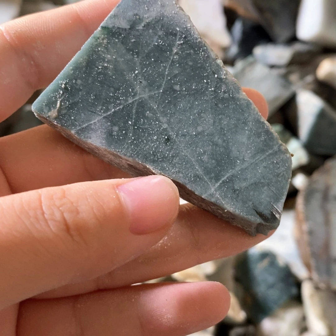 颈饰未镶嵌翡翠天然翡翠