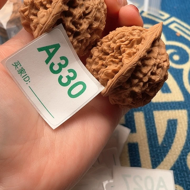 文玩核桃把件官帽