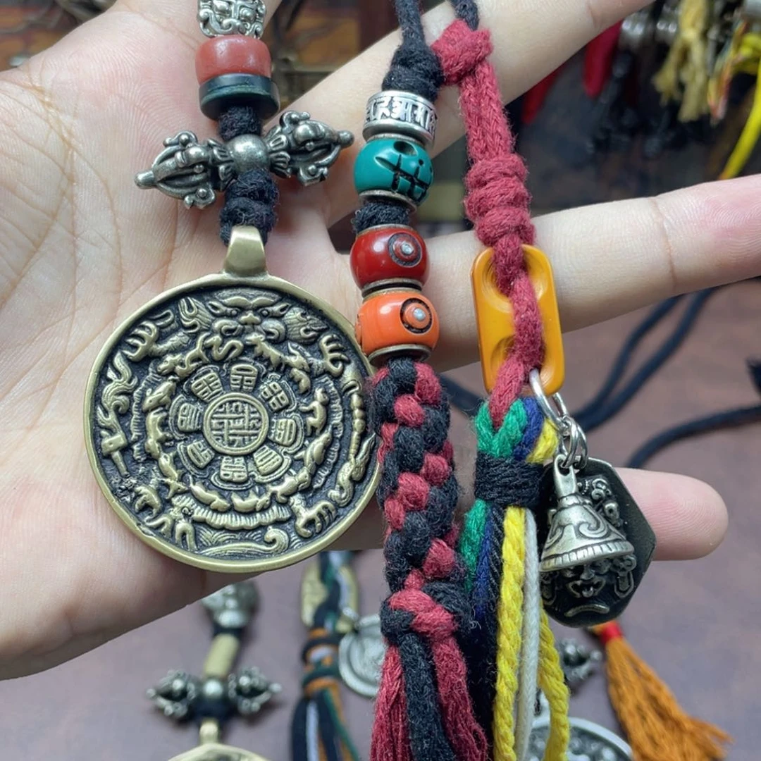 汽***瓶天铁麟甲熊九宫八卦牌包挂设计款式
