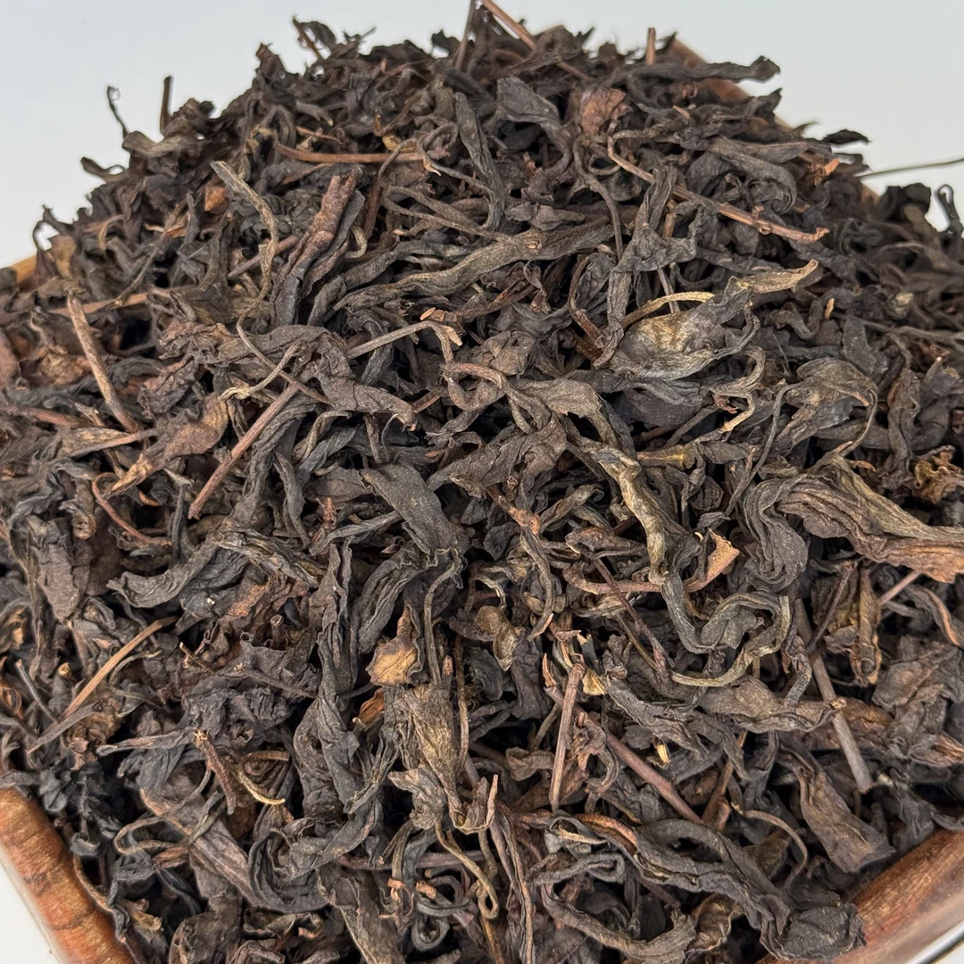 八十年代樟香大叶熟散茶