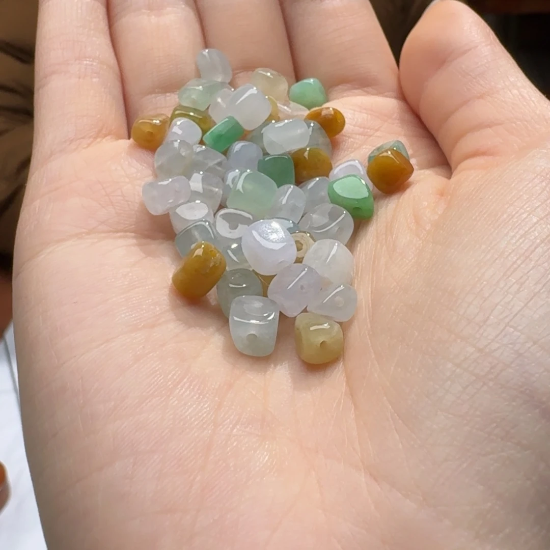 未镶嵌挂件翡翠t****0