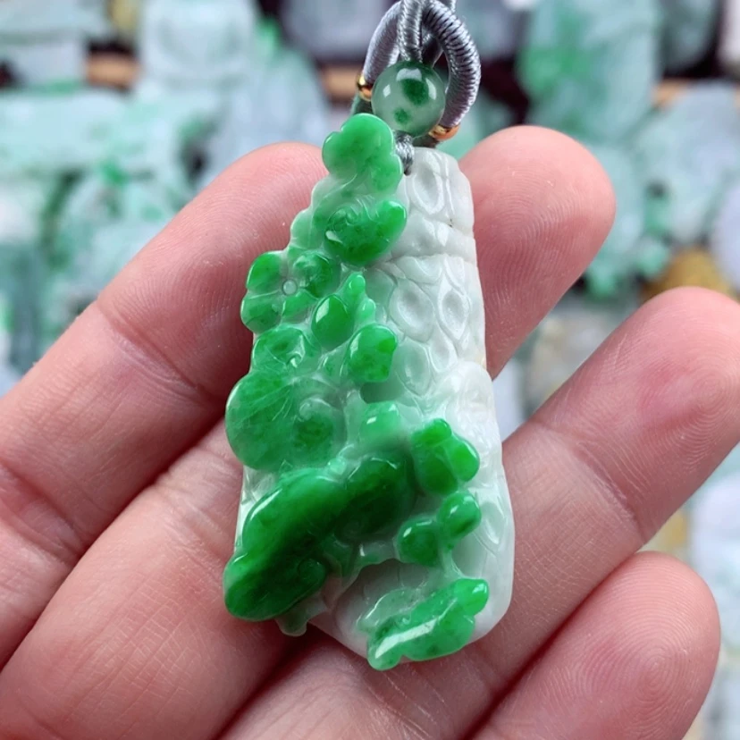【闪购商品】翡翠吊坠(不含链)未镶嵌