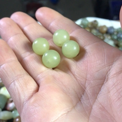 和田玉(糖玉)未镶嵌挂件W***凯