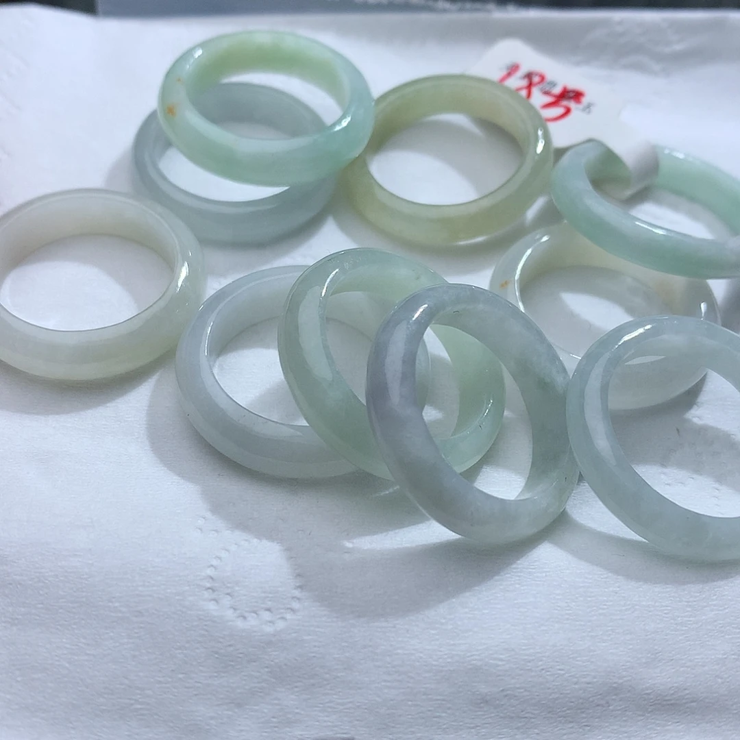 翡翠未镶嵌颈饰，多样性发其一！