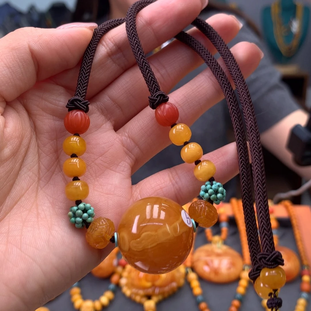 未镶嵌颈饰蜜蜡天然