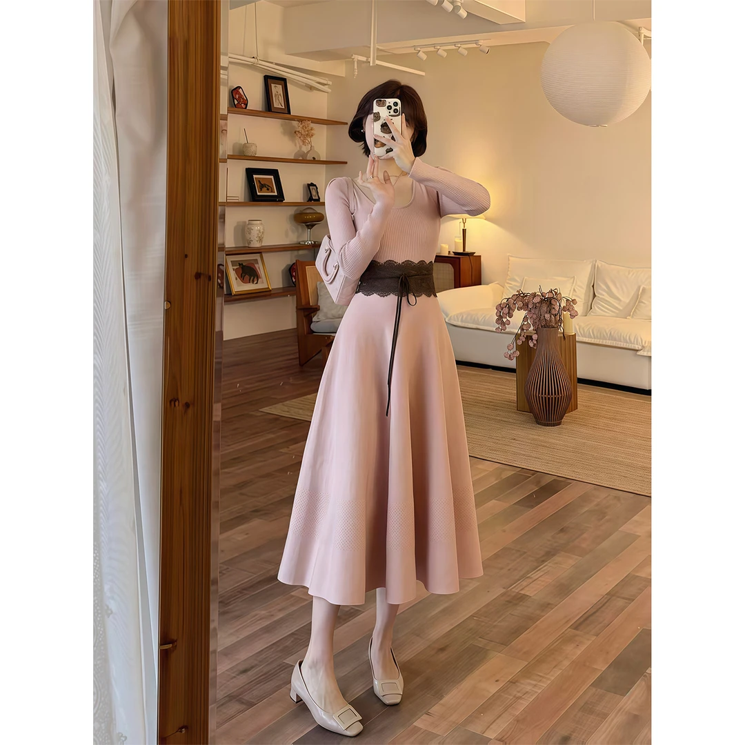 韩系温柔风U型领长袖针织连衣裙子女秋季新款气质收腰显瘦a字长裙