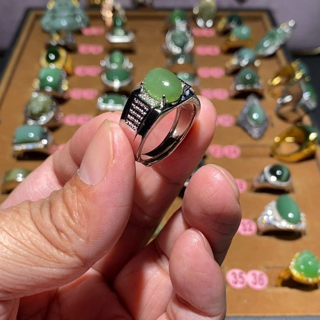 和田玉未镶嵌戒指