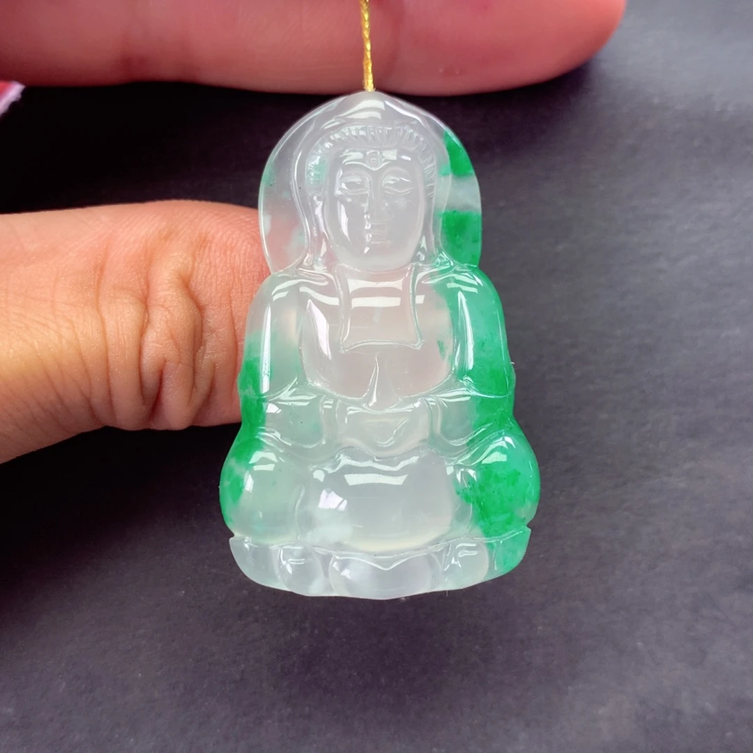 颈饰未镶嵌石英质玉