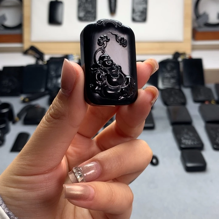 和田玉（墨玉）未镶嵌挂件