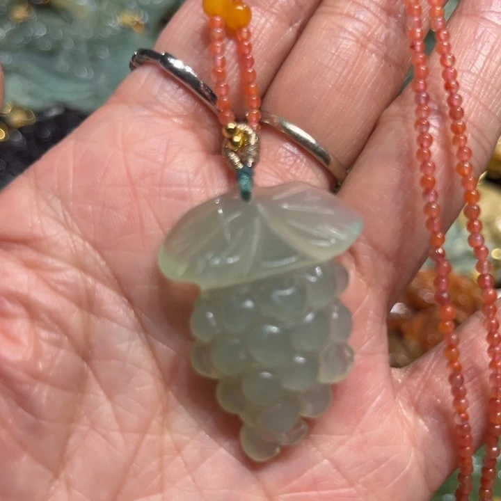 未镶嵌岫玉毛衣链