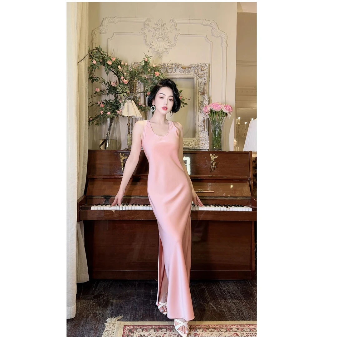 LYXJ【蜜桃之粉】高级缎面小众设计汤勺领斜裁修身连衣裙200236