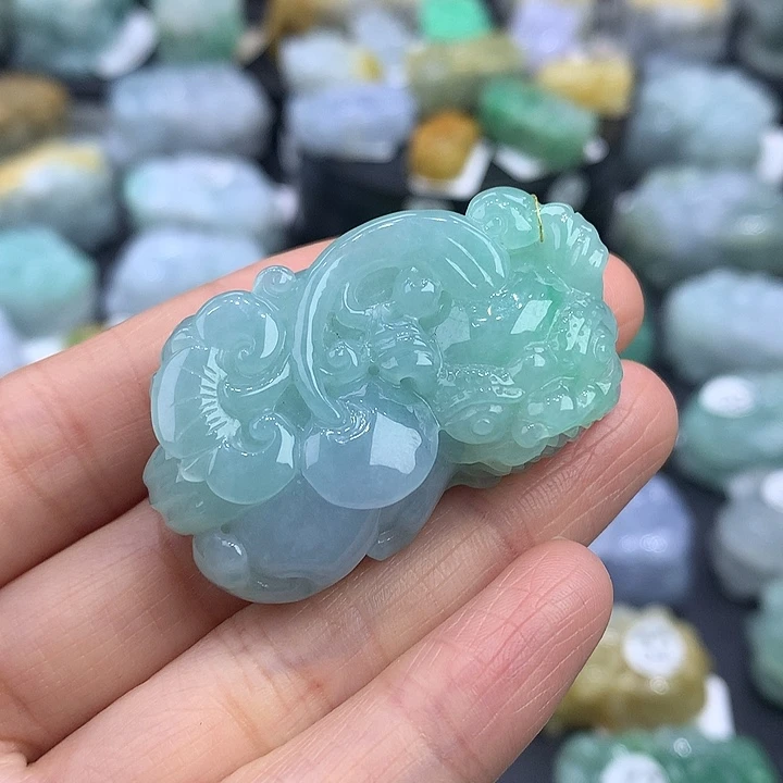 翡翠未镶嵌颈饰天然缅甸A货翡翠貔貅吊坠