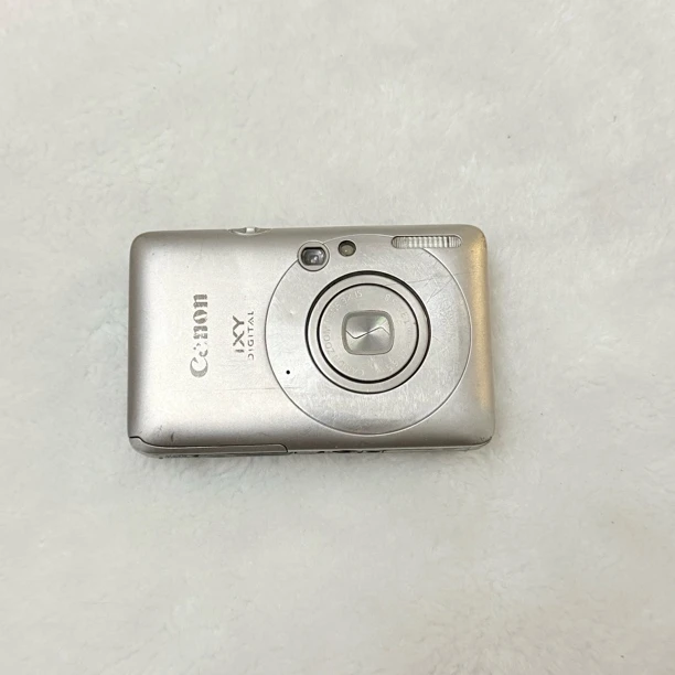 9新 Canon/佳能 ixus100 1210w像素3倍光变屏幕一点瑕疵