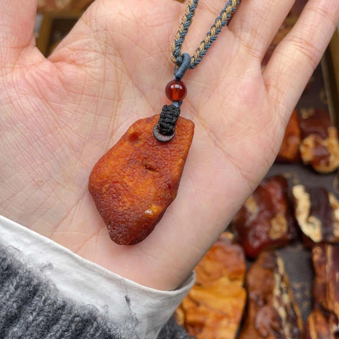 琥珀未镶嵌珠宝奇石