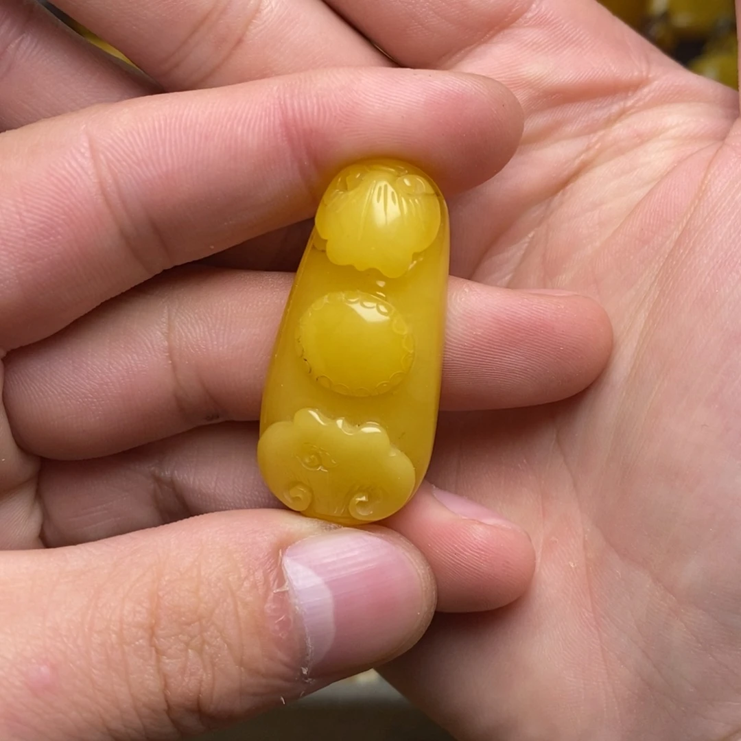 琥珀未镶嵌裸石蜜蜡