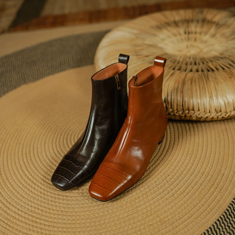 百搭爆款短靴女秋冬加绒法式瘦瘦靴方头裸靴平底女鞋英伦风马丁靴