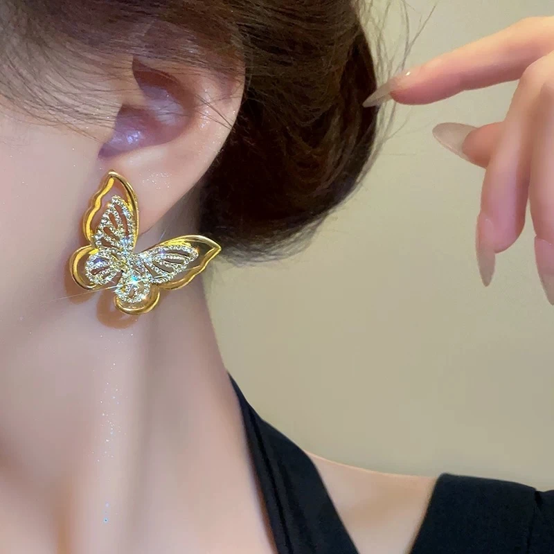 铜合金耳饰 【1117】优雅精致镶钻蝴蝶耳钉女法式复古小众独特耳环