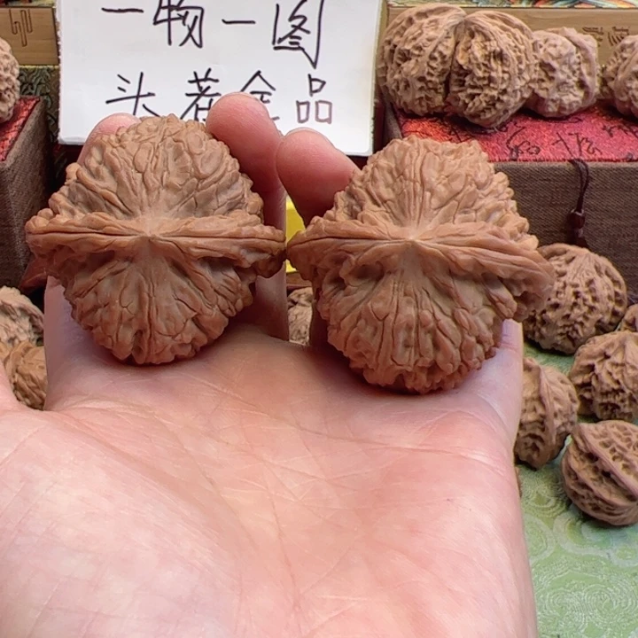 吊坠文玩核桃南疆石文玩核桃手把件