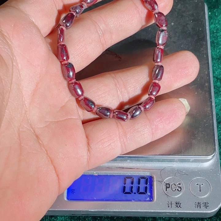 天然辰砂原石首饰