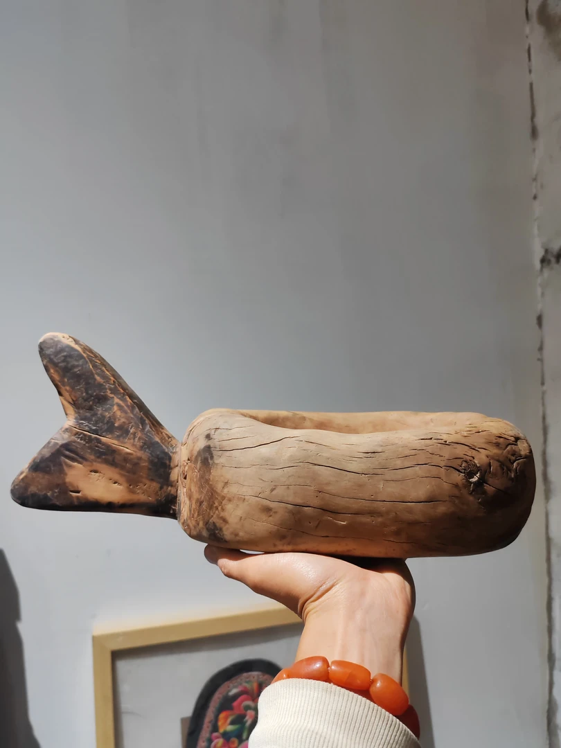 随形小木臼空间摆件