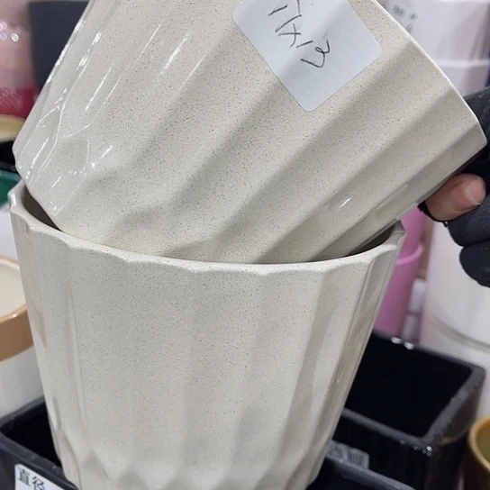 多肉绿植陶瓷花盆9.9包邮，有孔