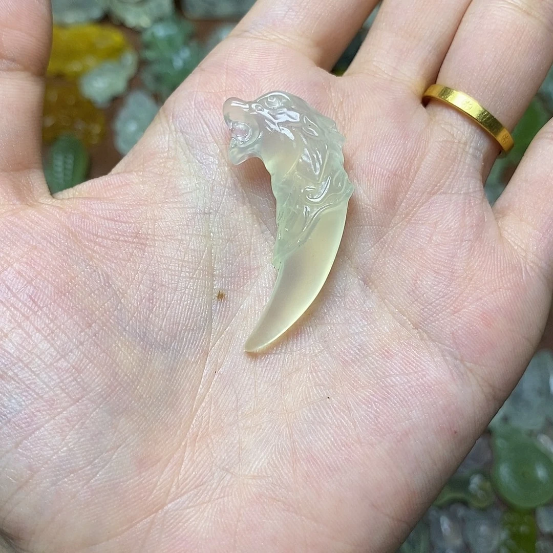 蛇纹石玉未镶嵌项链