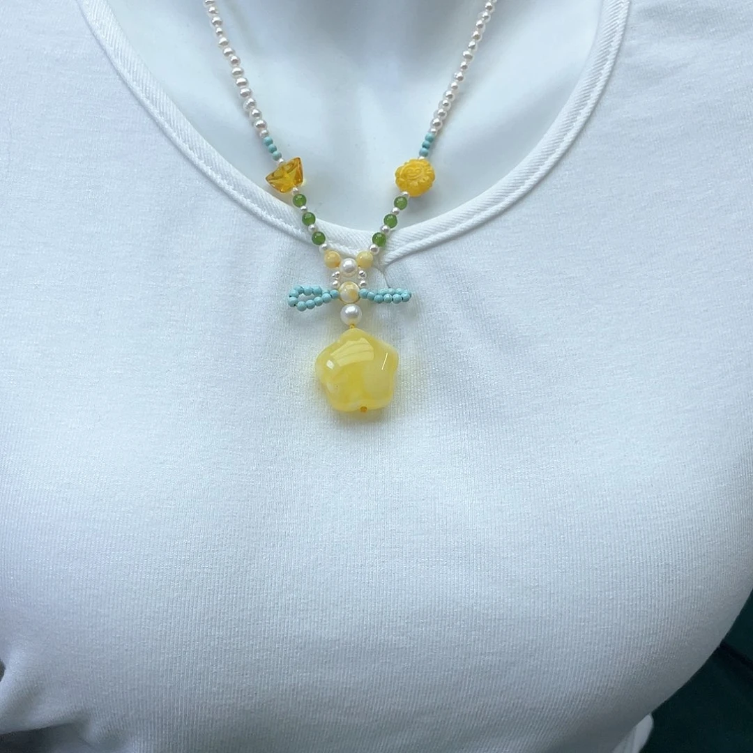 琥珀裸石未镶嵌蜜蜡