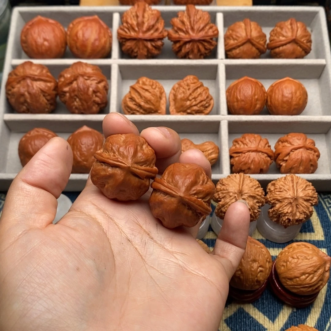 把件文玩核桃小肉龙