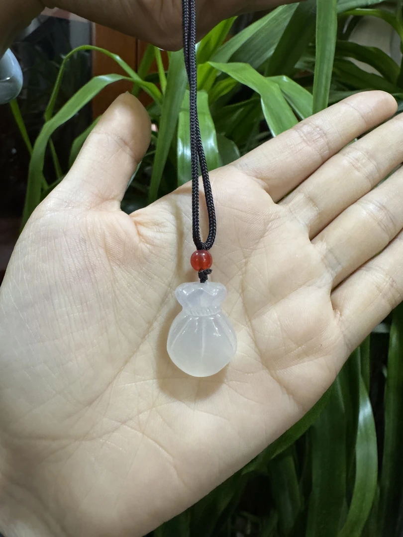 天然玛瑙小福袋吊坠