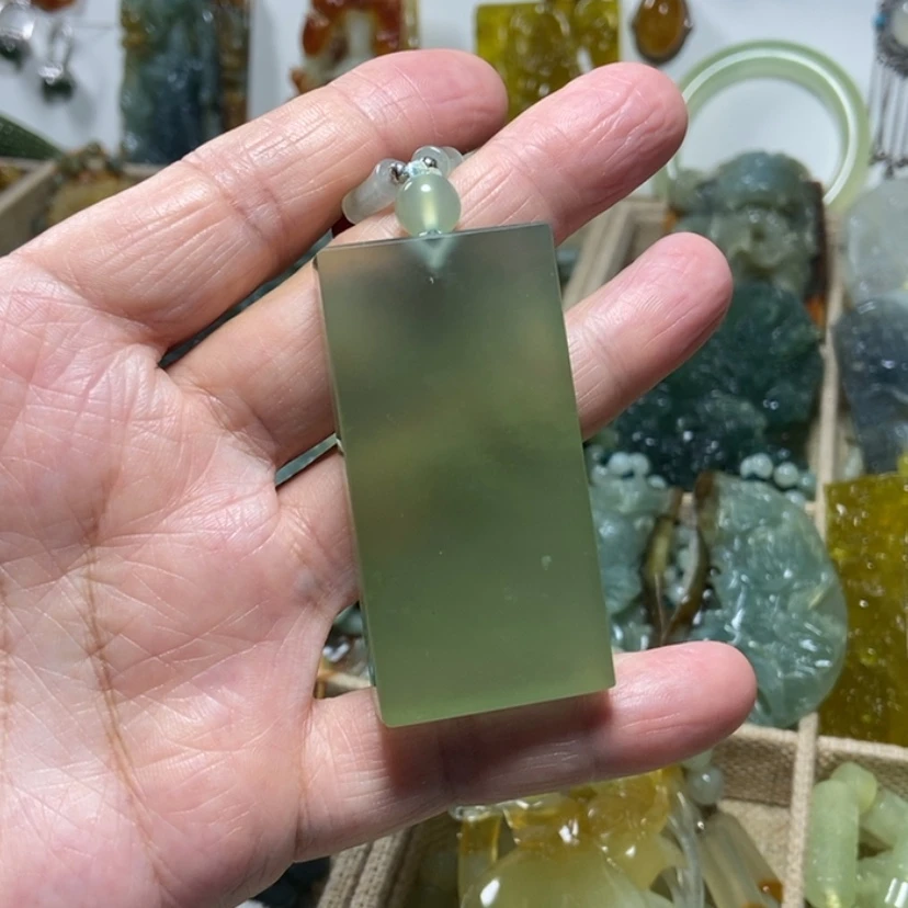 【闪购商品】未镶嵌蛇纹石玉颈饰
