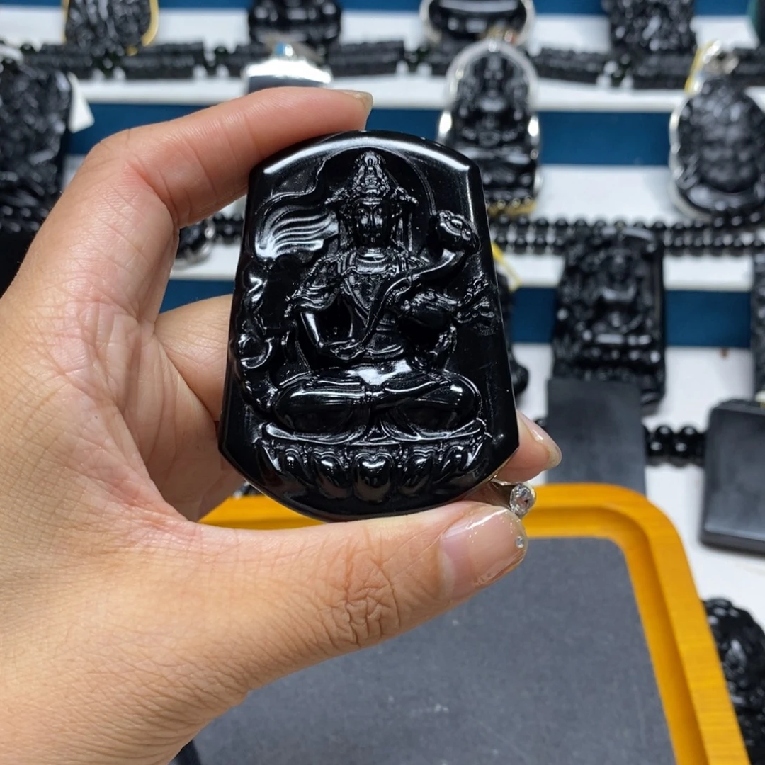 怡***怡未镶嵌蛇纹石玉吊坠