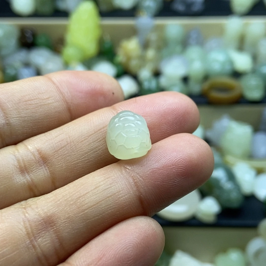 和田玉颈饰未镶嵌璇*