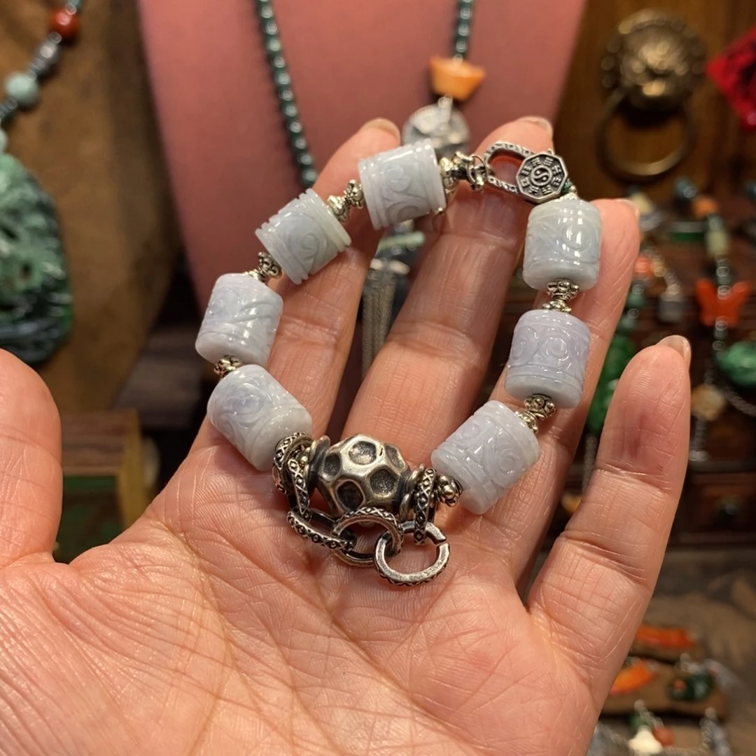 翡翠吊坠(赠链)未镶嵌