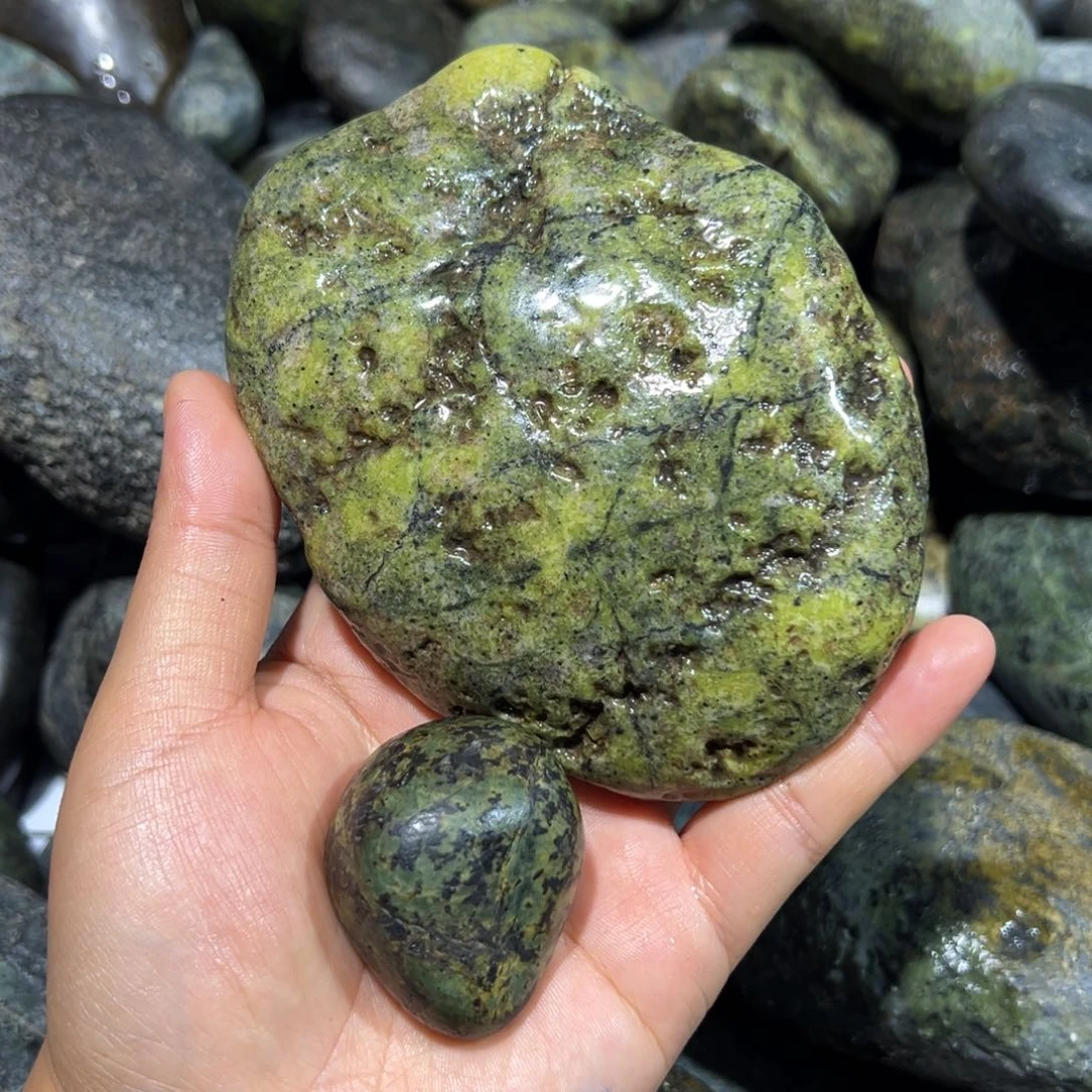 未镶嵌蛇纹石玉西藏藏玉药王石水****^