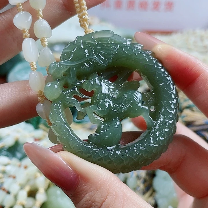 未镶嵌和田玉挂件