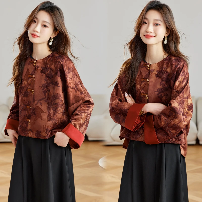 2025年秋冬女人丝提花上衣时尚圆领长袖宽松新中式短外套短款