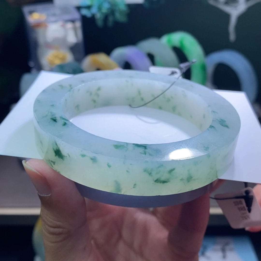 未镶嵌翡翠定制翡翠